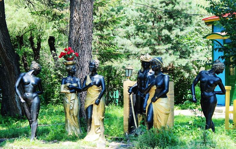 西安兵馬俑、華清池、華山、明城墻臥飛四日